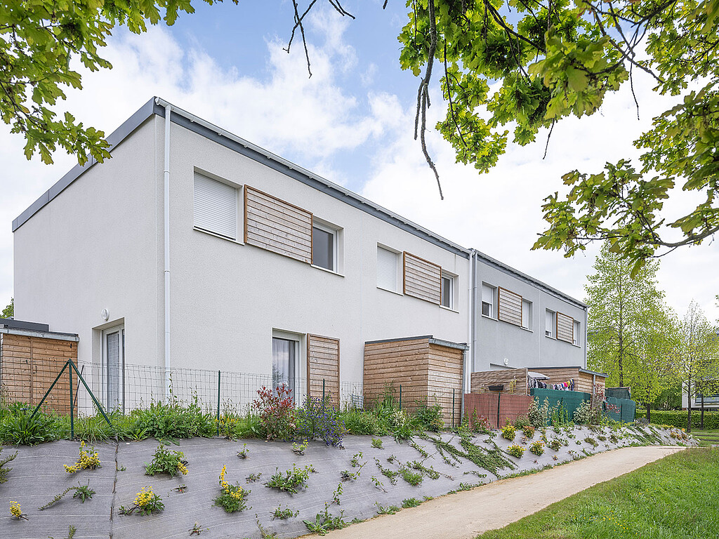 Vue du chemin des maisons locatives à Chateaubourg en Ille-et-Vilaine
