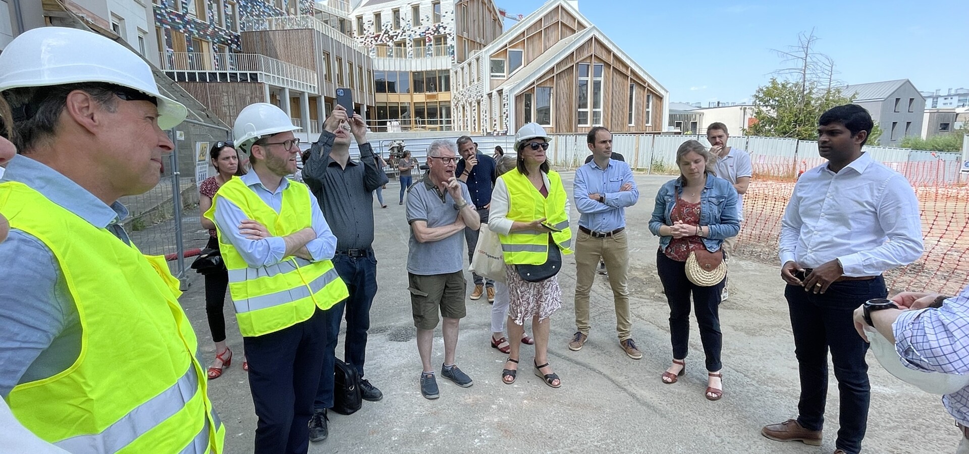 Chantier de déconstruction des résidences Pierrefonds et Trecesson à Rennes