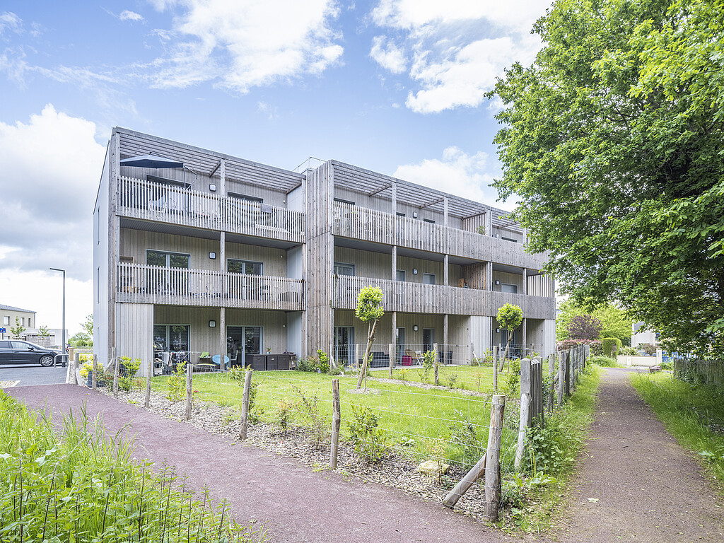 Espaces verts de la résidence Les Chênes à Laillé