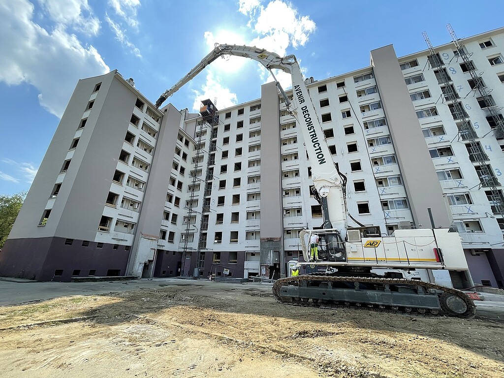 Chantier de déconstruction des résidences Pierrefonds et Trecesson à Rennes