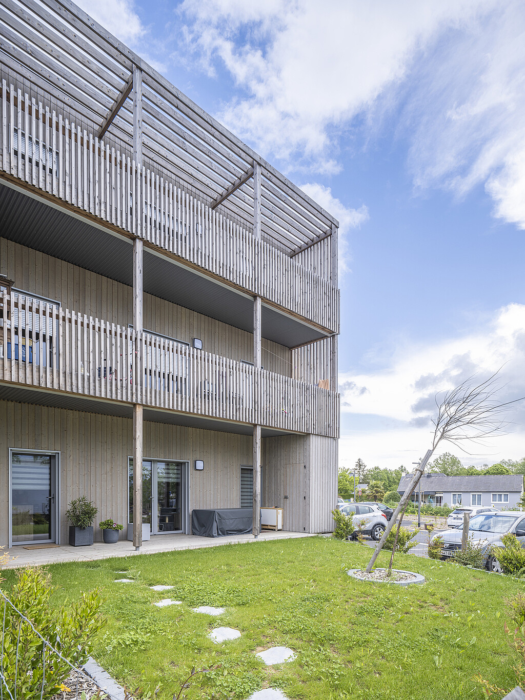 Vue jardin de la résidence Les Chênes à Laillé
