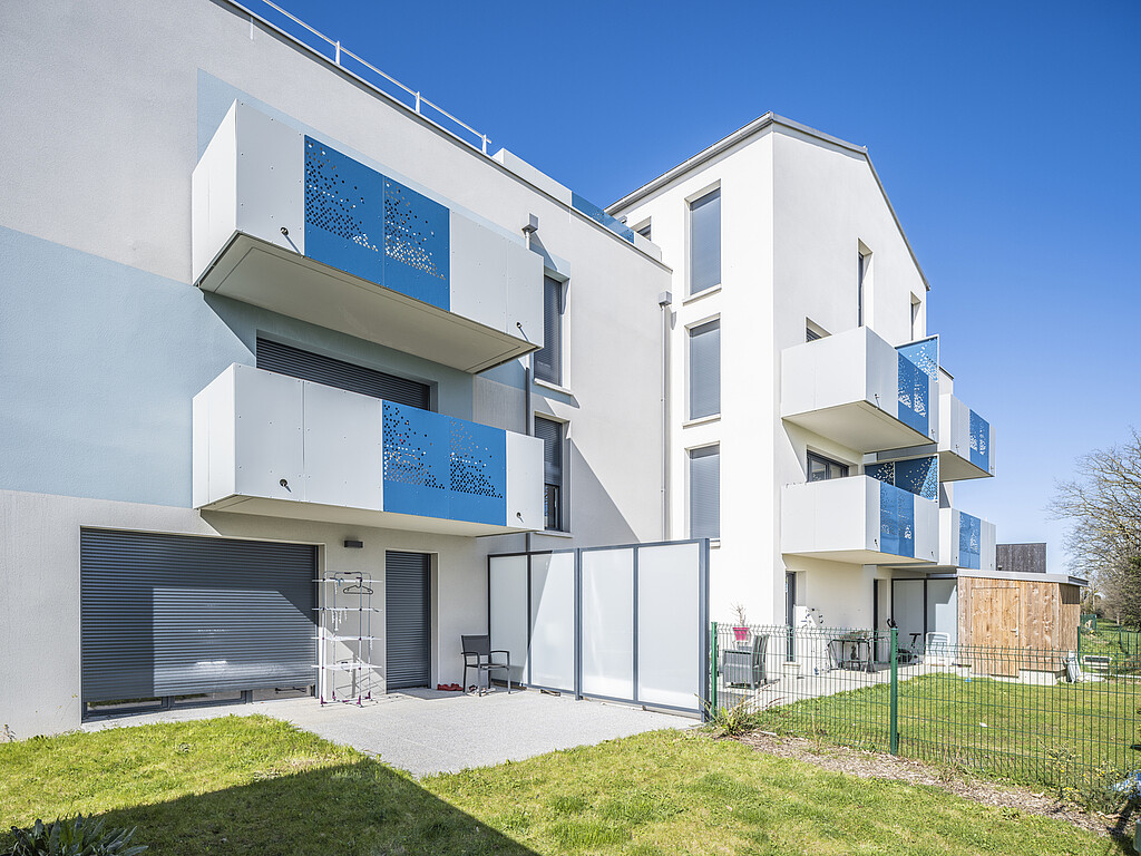 Façades de la résidence Les Jardins du Feuil à Melesse