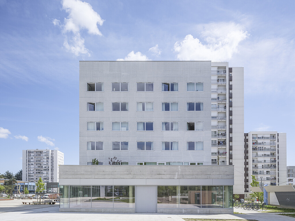 Vue d'ensemble de la résidence "Rose Dieng" pour jeunes actifs et étudiants à Rennes
